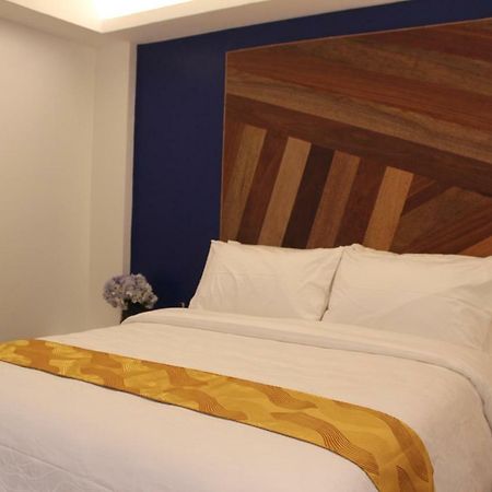 Oyo 609 G Executive Hotel And Spa Boracay Manoc-Manoc Экстерьер фото