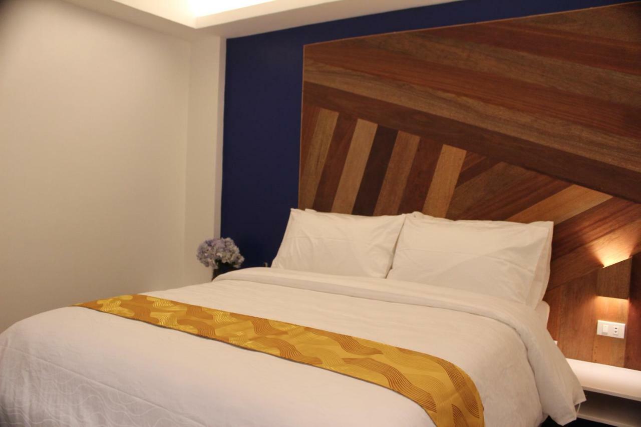 Oyo 609 G Executive Hotel And Spa Boracay Manoc-Manoc Экстерьер фото